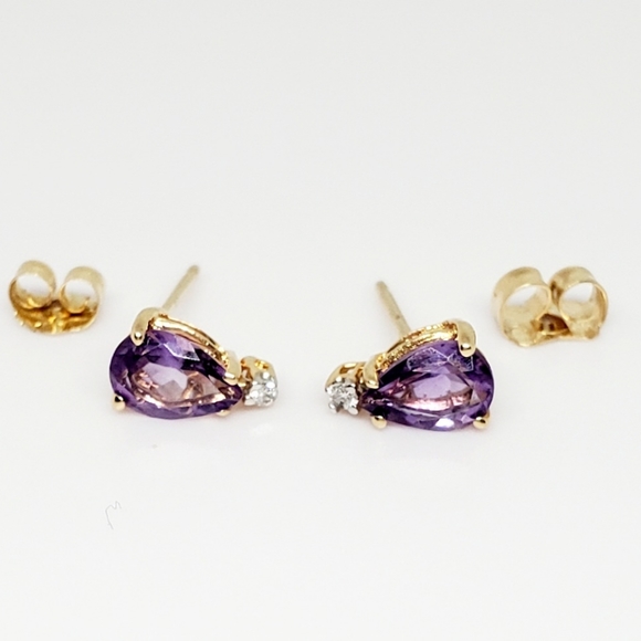 14k Gold Amethyst & Diamond Stud Earrings